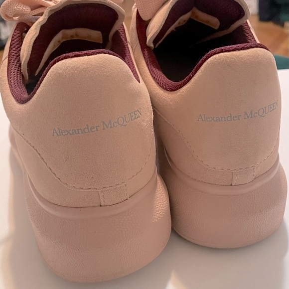 Alexander McQueen Oversized Sneakers - Picture 3 of 3